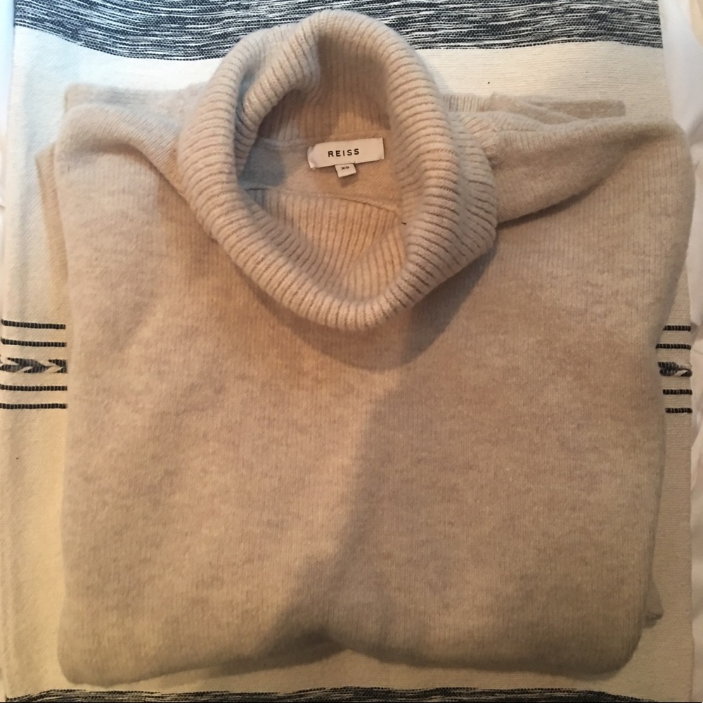 Reiss pull over sweater